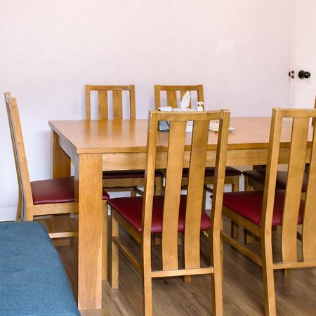 Nice 4 Bedroom Apartment Near City Centre 2-Min Walk To Metro !! Business & Family Friendly!! London Luaran gambar