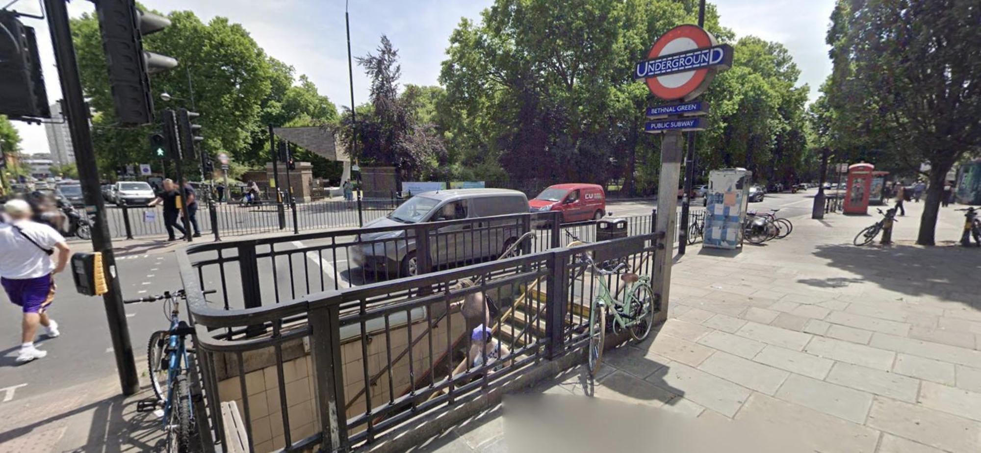 Nice 4 Bedroom Apartment Near City Centre 2-Min Walk To Metro !! Business & Family Friendly!! London Luaran gambar